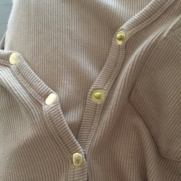 bebe V-Neck 3/4 sleeve rib knit top - Picture 13 of 13